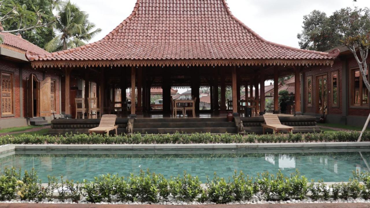 Rumah Dharma Boutique Villa มาเกอลัง ภายนอก รูปภาพ