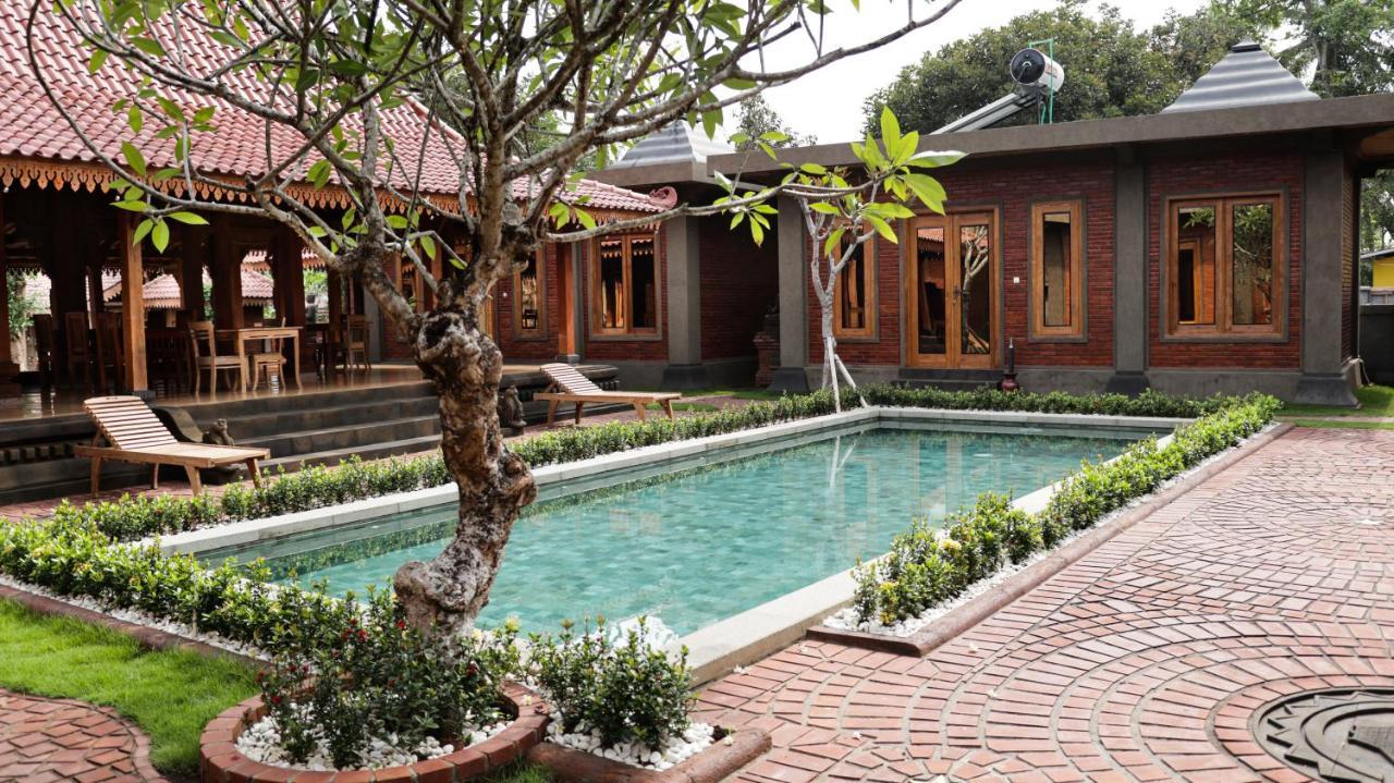 Rumah Dharma Boutique Villa มาเกอลัง ภายนอก รูปภาพ