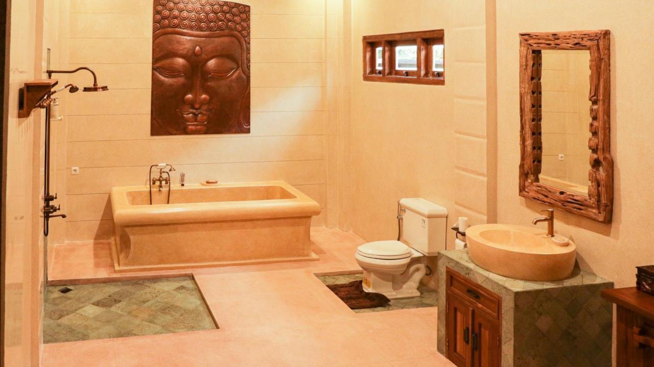 Rumah Dharma Boutique Villa มาเกอลัง ภายนอก รูปภาพ