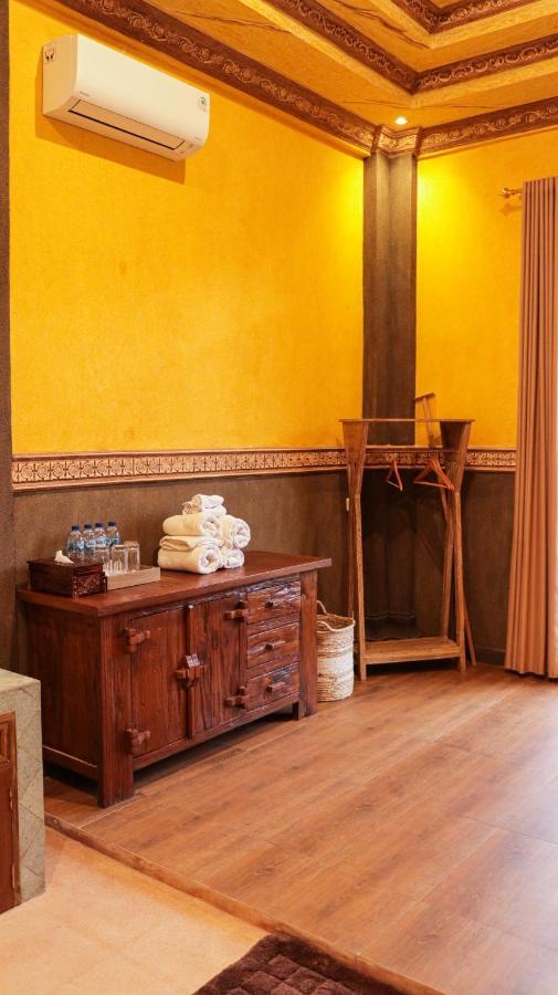 Rumah Dharma Boutique Villa มาเกอลัง ภายนอก รูปภาพ