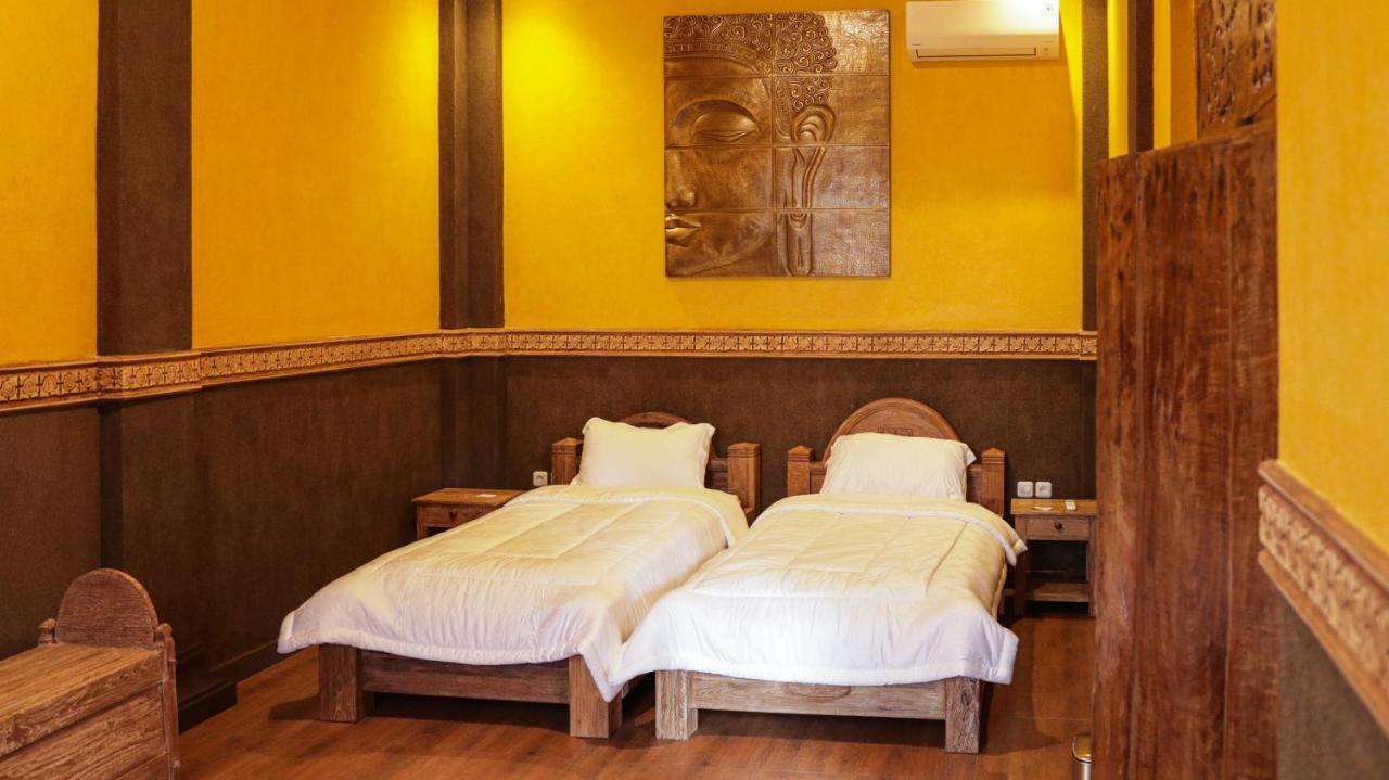 Rumah Dharma Boutique Villa มาเกอลัง ภายนอก รูปภาพ